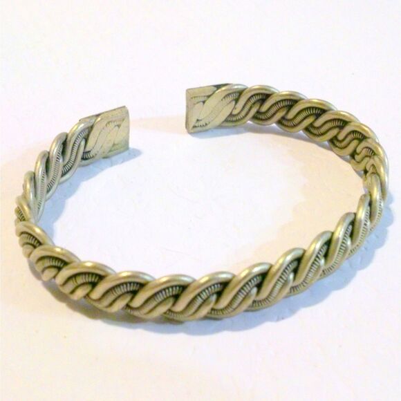 Vintage Silver Tone Coiled Wire Cuff Bracelet * - Picture 3 of 4